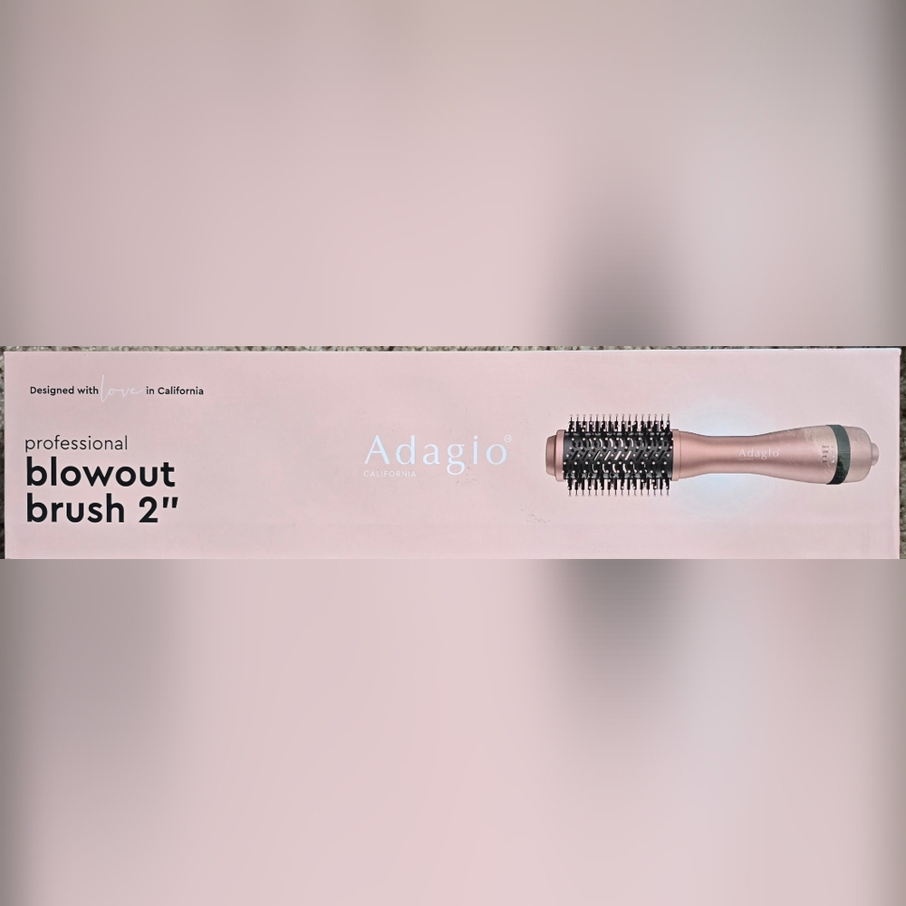 Adagio California Blowout Brush: 2-in-1 Hot Air Brush Styler